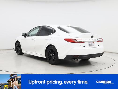 White 2025 Toyota Camry SE