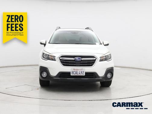 White 2018 Subaru Outback 2.5I Limited