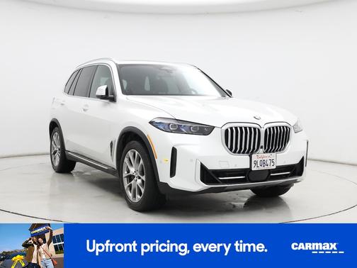 White 2025 BMW X5 sDrive40i