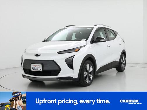 White 2022 Chevrolet Bolt EUV LT