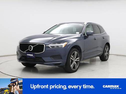 Blue 2018 Volvo XC60 T5 Momentum