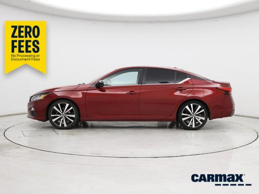 Red 2020 Nissan Altima SR