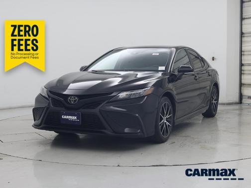 Black 2023 Toyota Camry SE