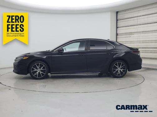Black 2023 Toyota Camry SE