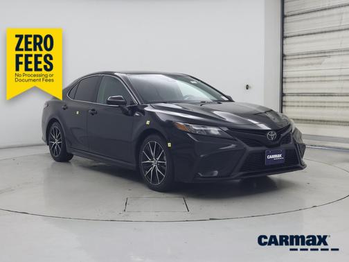 Black 2023 Toyota Camry SE