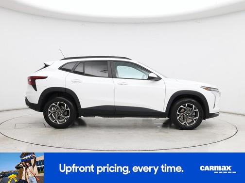 White 2024 Chevrolet Trax LT
