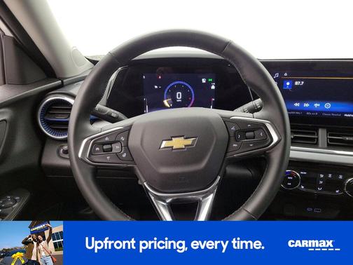 White 2024 Chevrolet Trax LT
