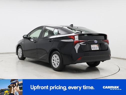 2022 Toyota Prius LE