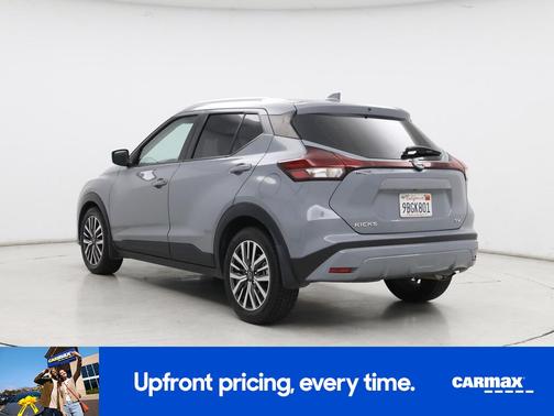 2022 Nissan Kicks SV