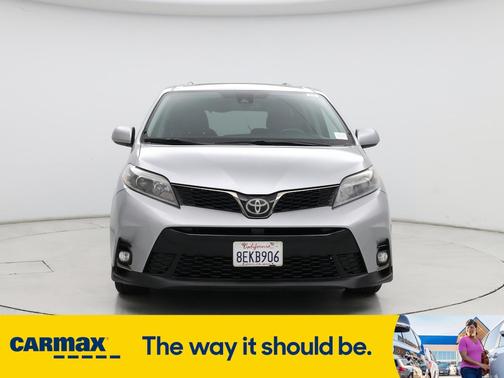2018 Toyota Sienna SE