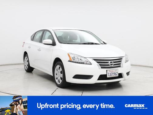 White 2014 Nissan Sentra SV
