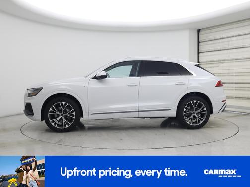 2023 Audi Q8 Premium Plus