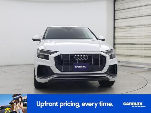 2023 Audi Q8 Premium Plus