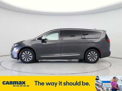 2023 Chrysler Pacifica Hybrid Limited