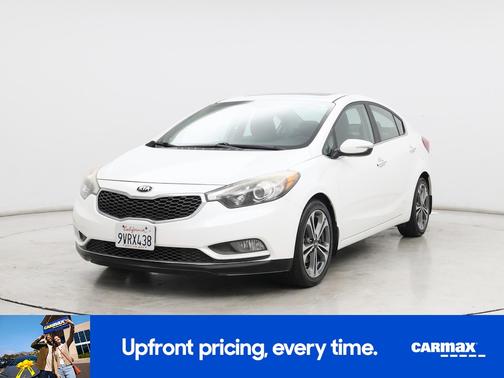 White 2015 Kia Forte EX