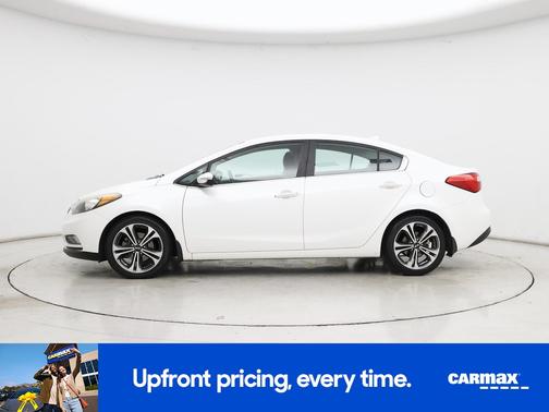 White 2015 Kia Forte EX