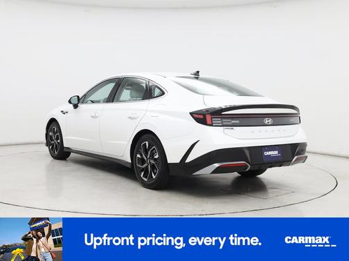 2025 Hyundai SONATA SE