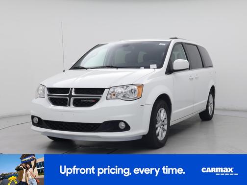 White 2019 Dodge Grand Caravan SXT