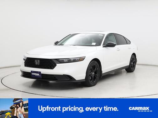 Pearl 2025 Honda Accord SE