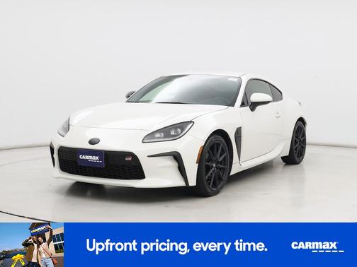 Pearl 2024 Toyota GR86 Premium