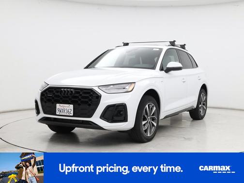 White 2024 Audi Q5 S-Line Premium