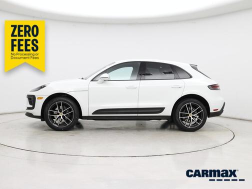 White 2022 Porsche Macan