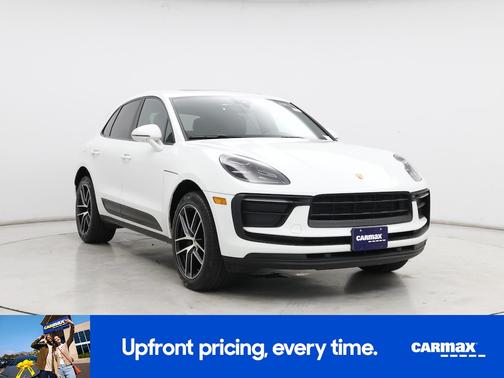 White 2022 Porsche Macan