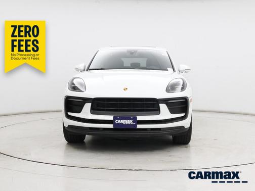 White 2022 Porsche Macan