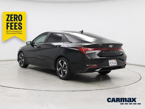 Black 2023 Hyundai ELANTRA Limited