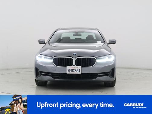 Gray 2023 BMW 540 I