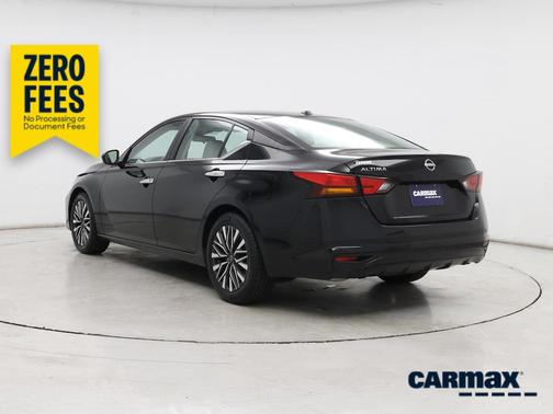 Black 2025 Nissan Altima SV