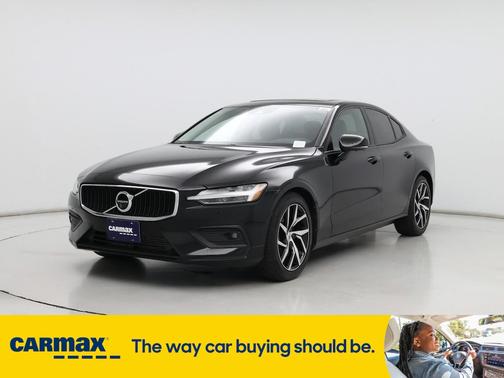 2019 Volvo S60 T6 Momentum