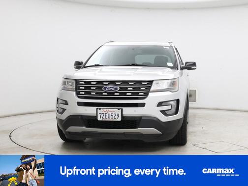 Silver 2017 Ford Explorer XLT