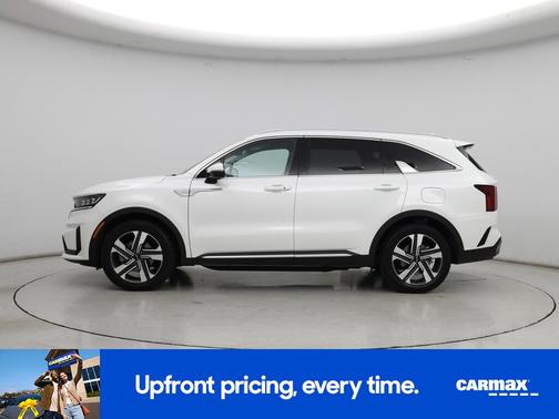 White 2023 Kia Sorento Hybrid SX Prestige