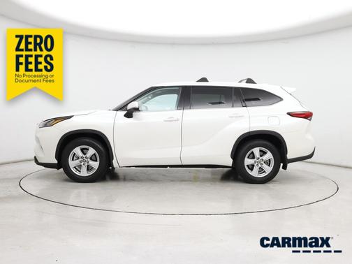 White 2020 Toyota Highlander LE