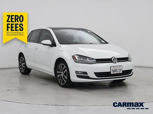 White 2015 Volkswagen Golf SE
