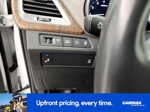 White 2018 Hyundai Santa Fe Sport 2.0T