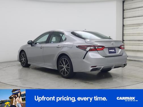Silver 2022 Toyota Camry SE