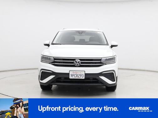 White 2024 Volkswagen Tiguan SE
