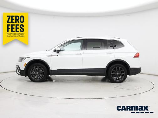 White 2024 Volkswagen Tiguan SE