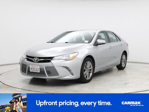 Silver 2015 Toyota Camry SE