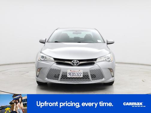 Silver 2015 Toyota Camry SE