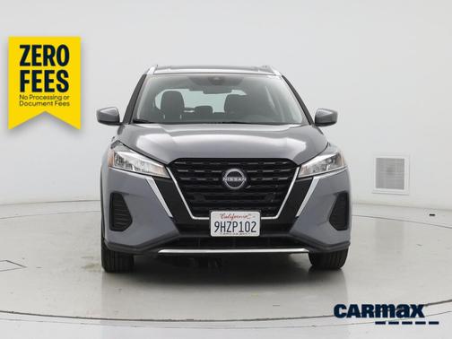 Gray 2023 Nissan Kicks SV