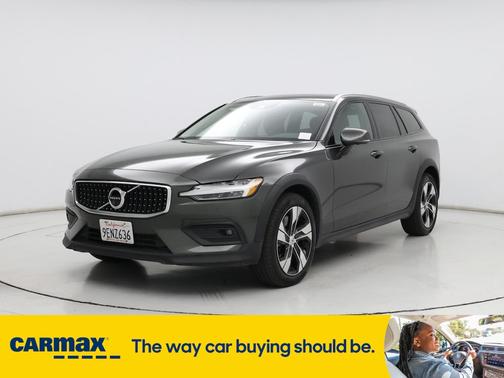 2021 Volvo V60 Cross Country T5