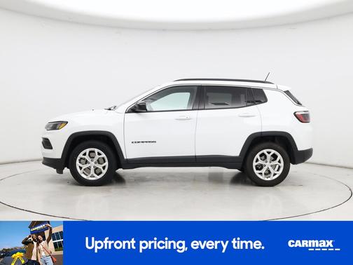 White 2024 Jeep Compass Latitude
