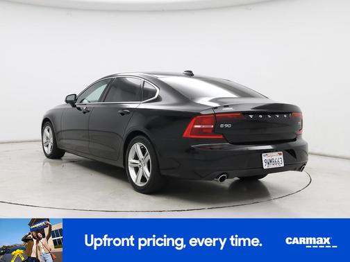 2018 Volvo S90 T5 Momentum