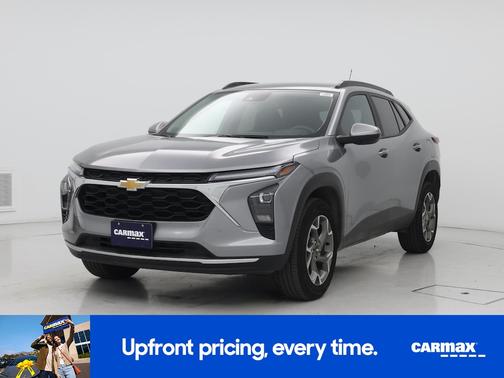 Gray 2025 Chevrolet Trax LT