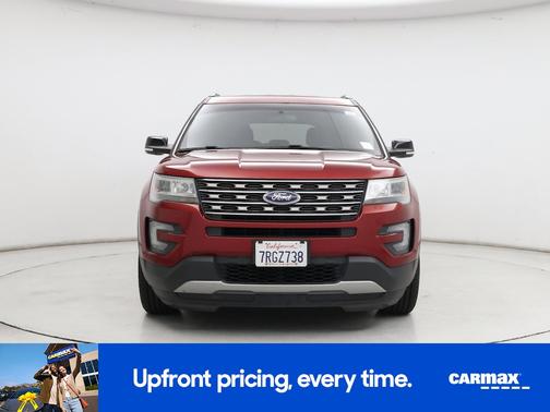 Red 2016 Ford Explorer XLT