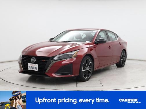 Red 2023 Nissan Altima SR