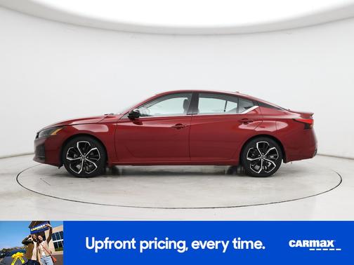 Red 2023 Nissan Altima SR